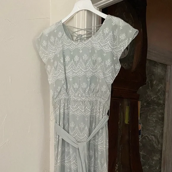 Love Sam x Anthropologie | Tallulah embroidered Tiered Midi Dress Laced - Picture 14 of 16